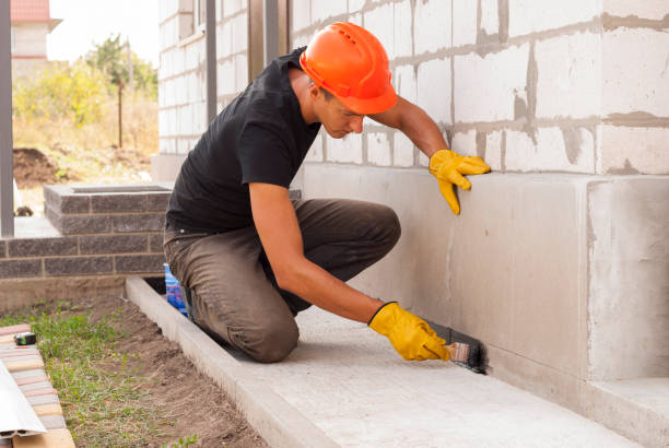 Waterproofing professionals working in Mexico, IN